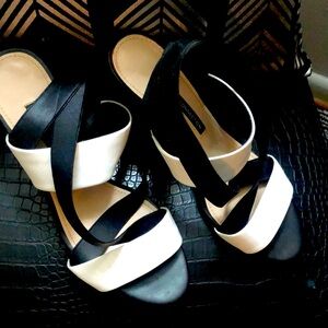 French Connection leather black and white heels EUC